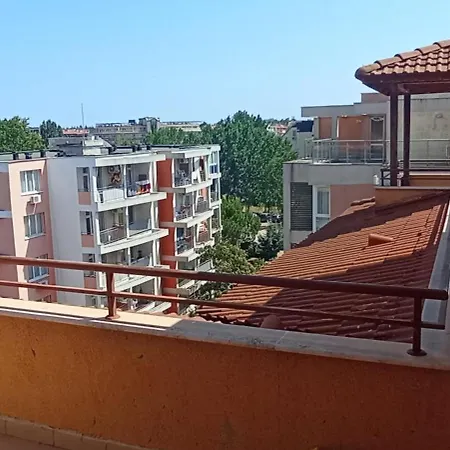 Sunny Dreams Apartment
